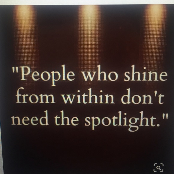 Meet your Posher, Nicole - Picture 8 of 8